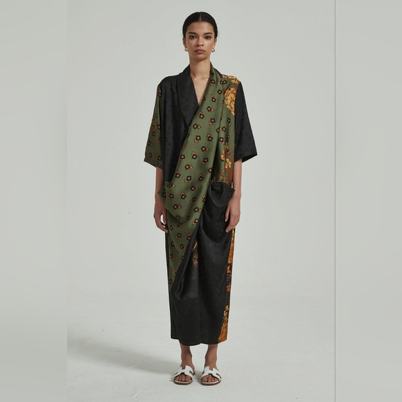 CROSS FRONT SILK MAXI DRESS - Picture 8 of 8